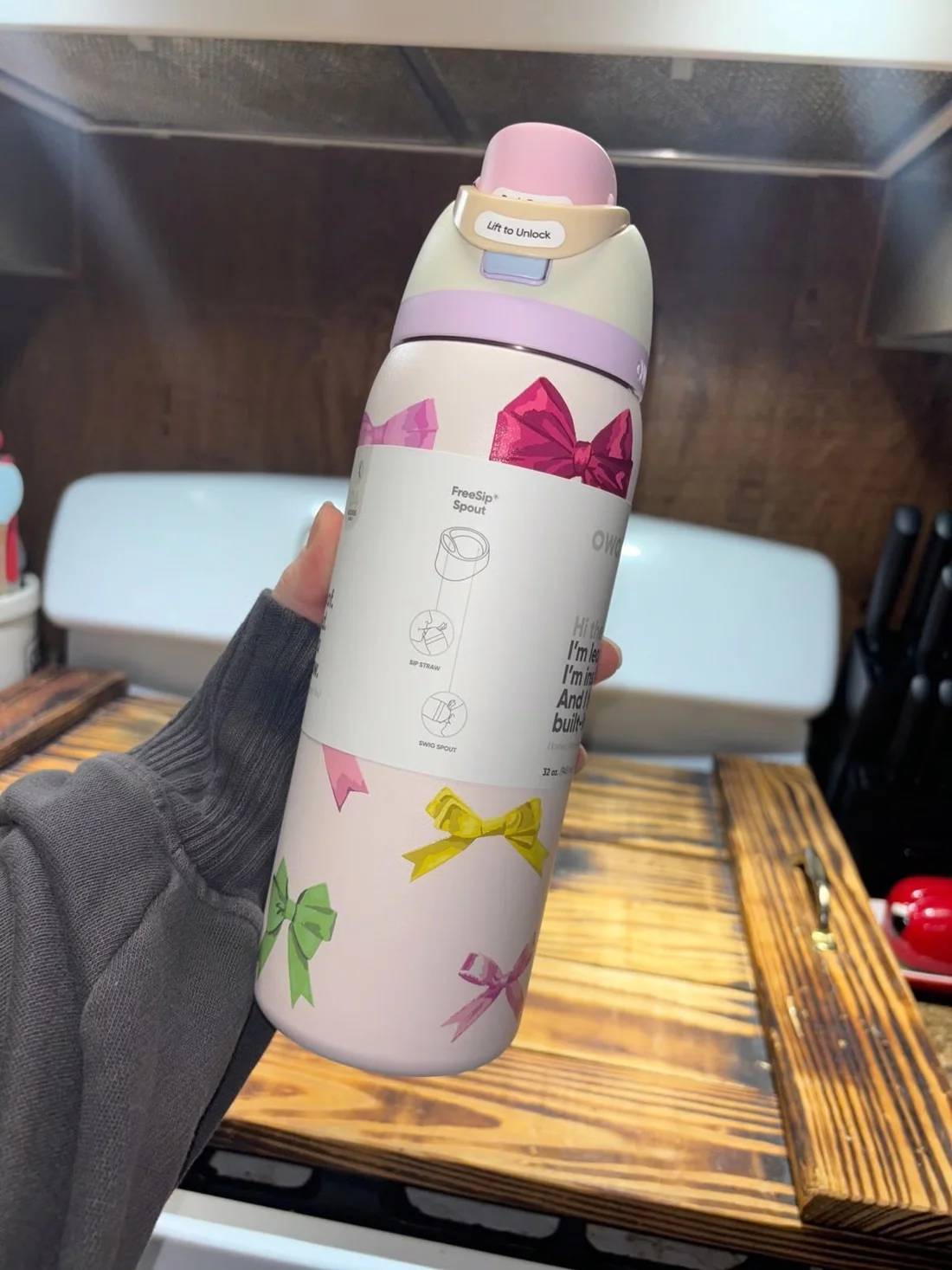 Owala FreeSip - Girl Hood 🎀💗 32 OZ (950 ml)