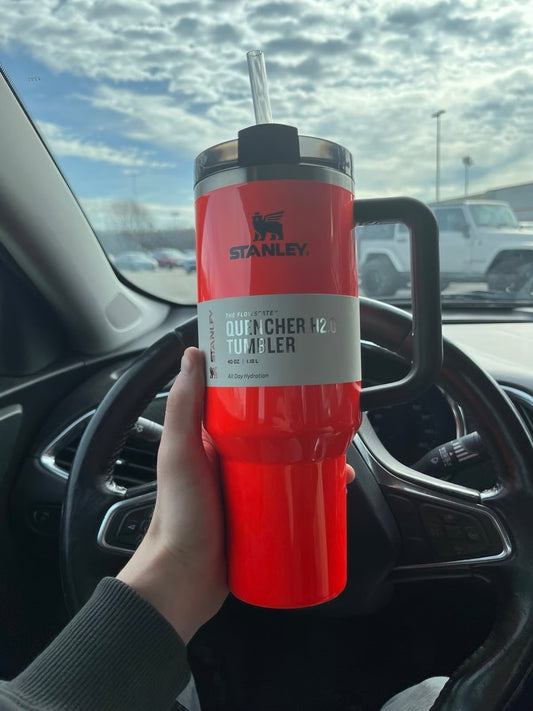 Stanley Quencher H2.O FlowState Tumbler | 40 OZ (1.18 litres) - Neon Red