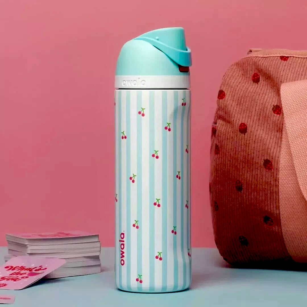Owala FreeSip - Pillow Fight 🍒
